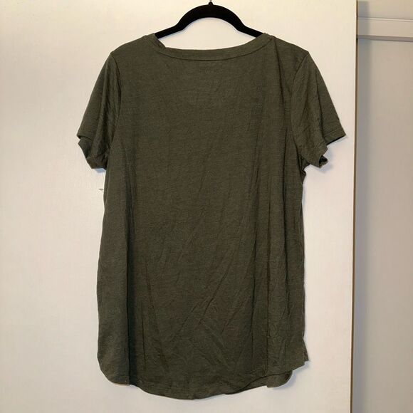 Torrid Solid Olive Green Classic Fit Basic Short Sleeve Tee Womens Medium (00) N - Picture 5 of 9